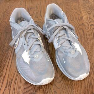 Kyrie Irving 5 Low Basketball shoes